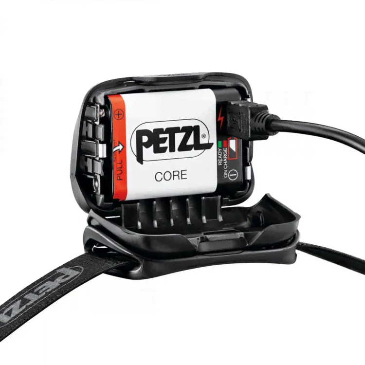 Налобный фонарь PETZL Actik Core E099-3