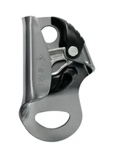 Качественный зубчиковый зажим Petzl Basic