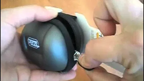 Чехол Petzl Poche Tikka 2. Краткий видеообзор. Fonariki.net.ua